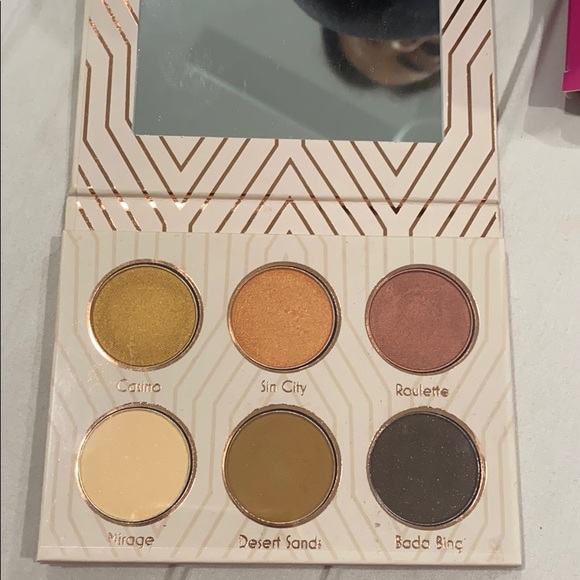 Limited Edition Makeup Geek Vegas Collection - Picture 2 of 2